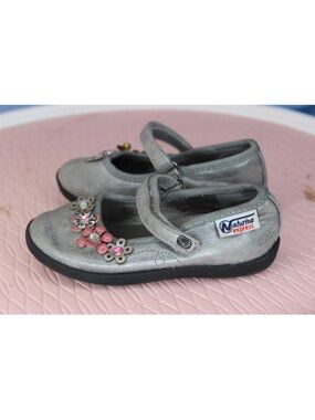 NATURINO 🇮🇹 Express HOOP LOOP Silver Mary Janes (7) toddler 👧🏾